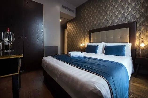 Basic Tek Büyük Yataklı Oda