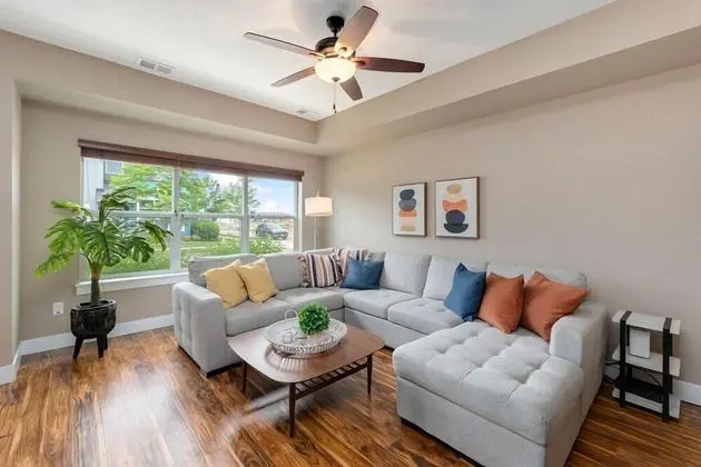 Ev, Birden Çok Yatak, Mutfak, Bahçe Manzaralı (874 Baum St. (Unit C))