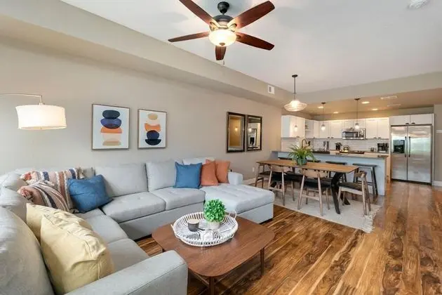 Ev, Birden Çok Yatak, Mutfak, Bahçe Manzaralı (874 Baum St. (Unit C))