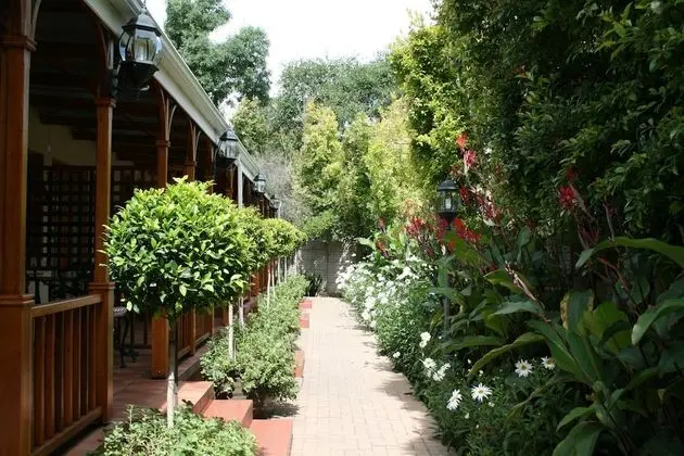 Oda (Stoep/Verandah Queen)