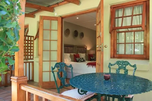 Oda (Stoep/Verandah Queen)