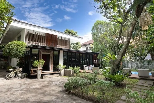 5-Bedrooms Luxury Villa with Private Pool and Garden