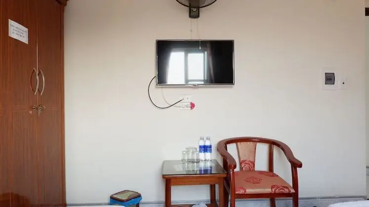 City Tek Büyük Yataklı Oda