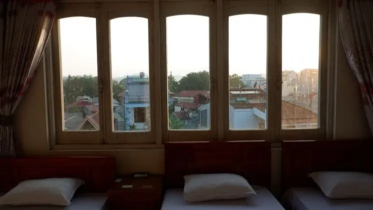 Üç Kişilik Oda