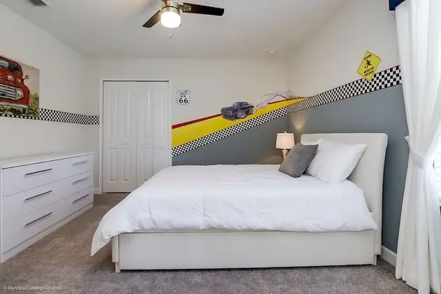 Villa (8915SD  8 Bedroom Resort Villa With G)