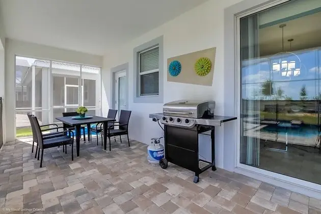 Villa (8915SD  8 Bedroom Resort Villa With G)
