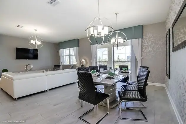 Villa (8915SD  8 Bedroom Resort Villa With G)