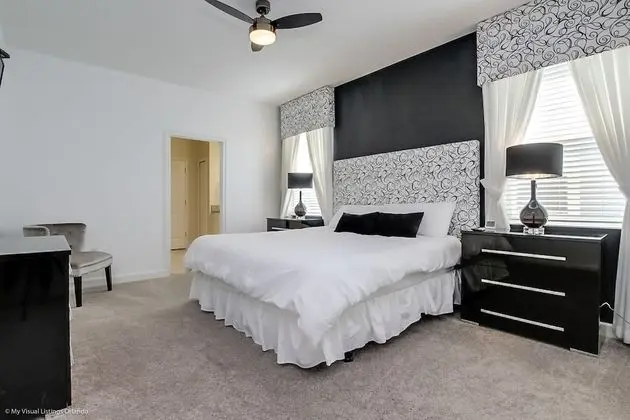 Villa (8915SD  8 Bedroom Resort Villa With G)