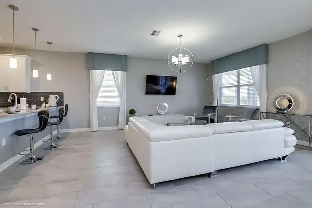 Villa (8915SD  8 Bedroom Resort Villa With G)
