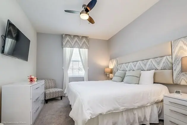 Villa (8915SD  8 Bedroom Resort Villa With G)