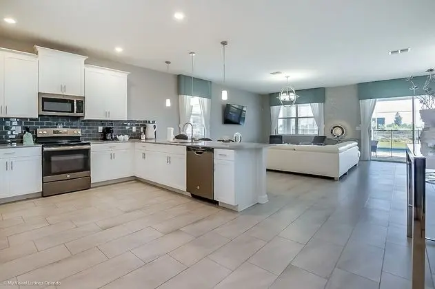 Villa (8915SD  8 Bedroom Resort Villa With G)