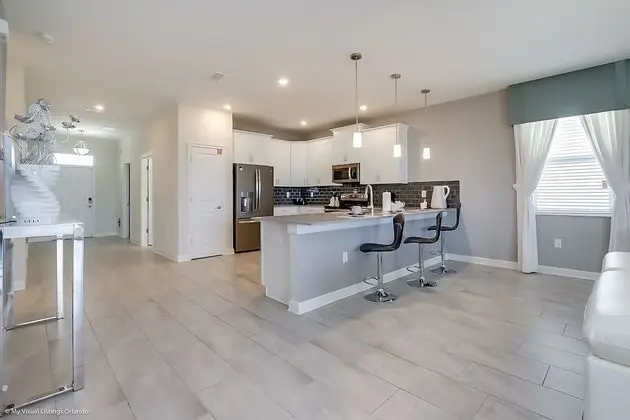 Villa (8915SD  8 Bedroom Resort Villa With G)