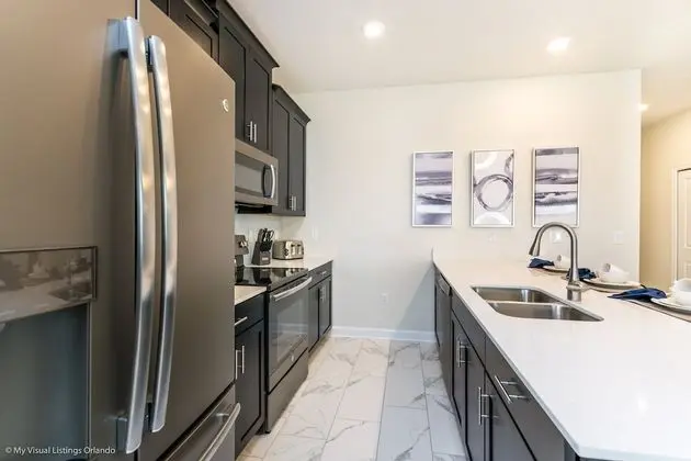 Ev (8917STIN New Luxury Furnished 5 Bedro)