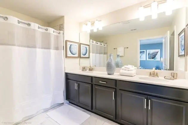 Ev (8917STIN New Luxury Furnished 5 Bedro)