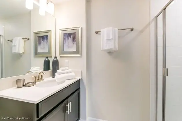 Ev (8917STIN New Luxury Furnished 5 Bedro)