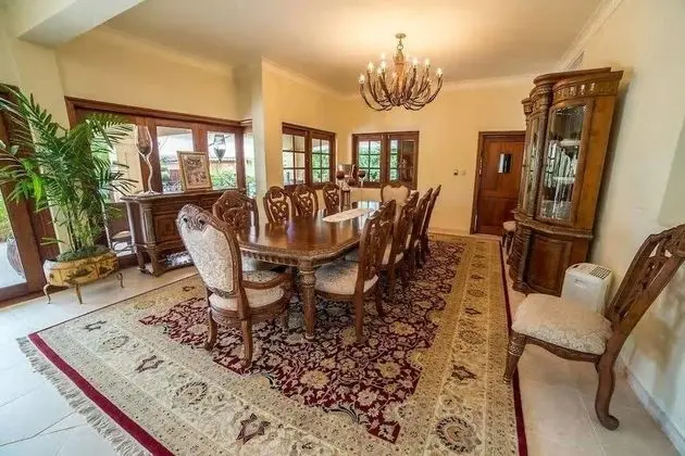 Villa (8 Bedrooms, 9 Bathrooms)