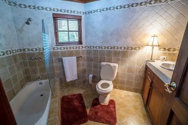 Villa (8 Bedrooms, 9 Bathrooms)