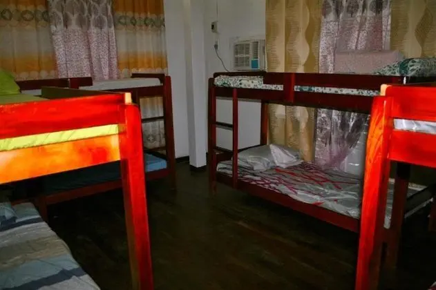 Dört Kişilik Oda, Ortak Banyo
