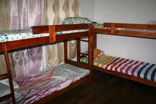 Dört Kişilik Oda, Ortak Banyo