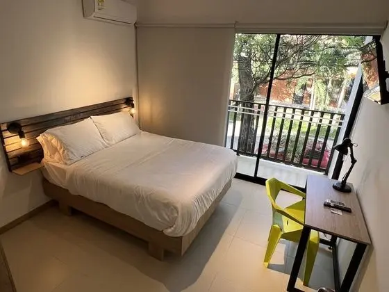 Comfort Tek Büyük Yataklı Oda