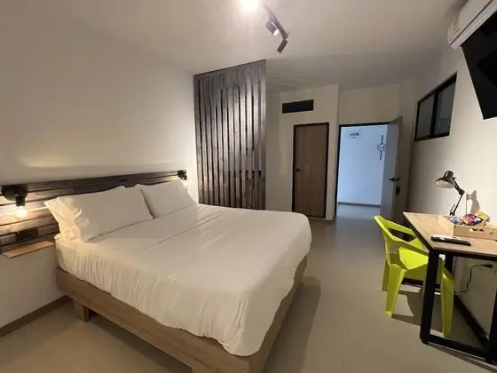 Premium Tek Büyük Yataklı Oda