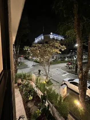 Premium Tek Büyük Yataklı Oda