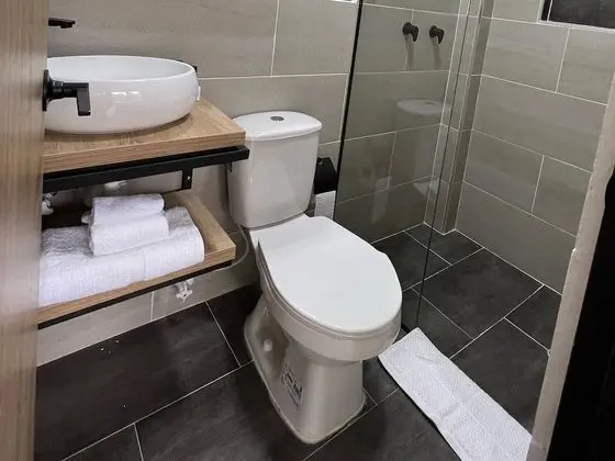 Premium Tek Büyük Yataklı Oda