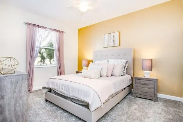 Villa (8816CRUDEN)
