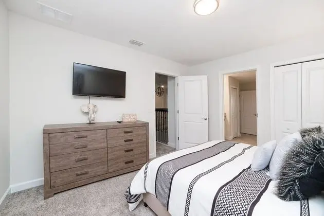 Villa (8816CRUDEN)