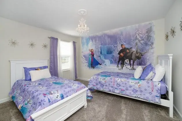Villa (8816CRUDEN)