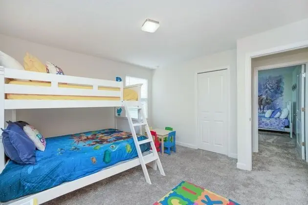 Villa (8816CRUDEN)