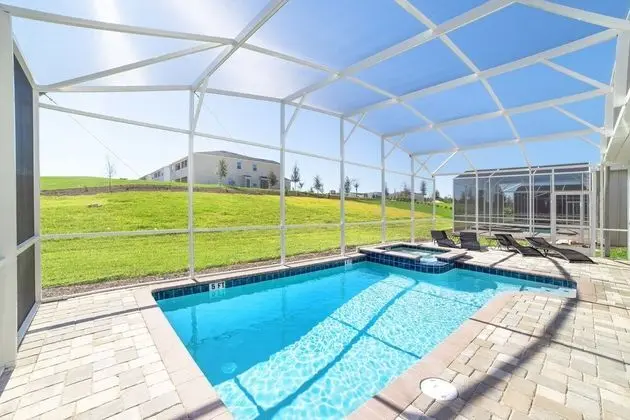 Villa (8816CRUDEN)