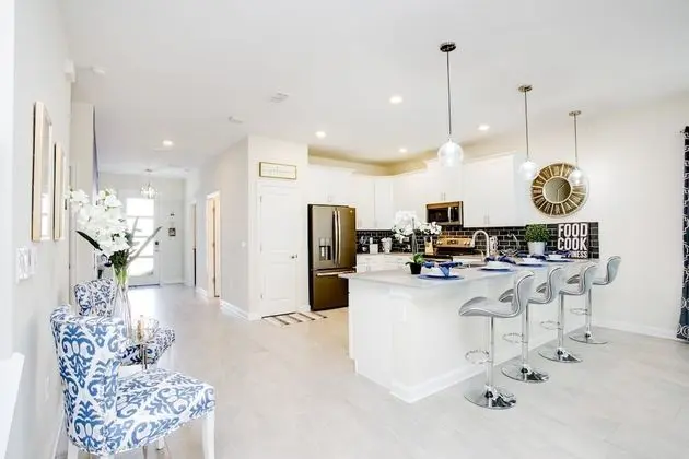 Villa (8816CRUDEN)