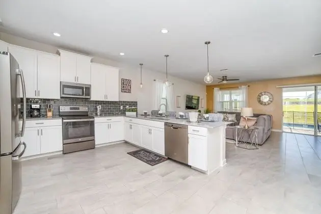 Villa (8816CRUDEN)
