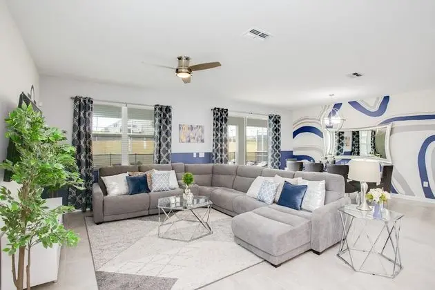 Villa (8816CRUDEN)