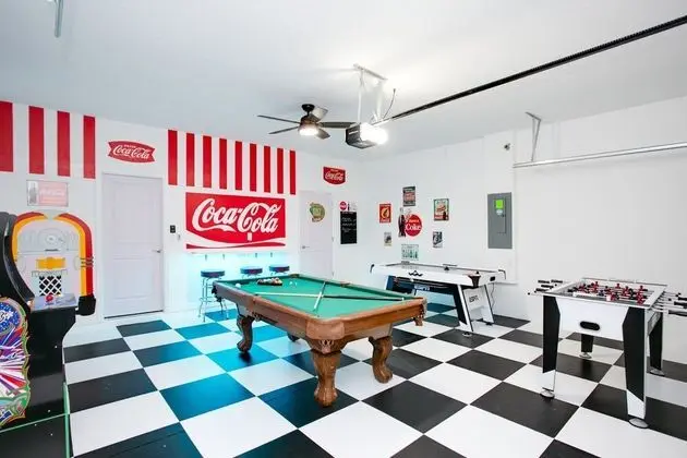 Villa (8816CRUDEN)