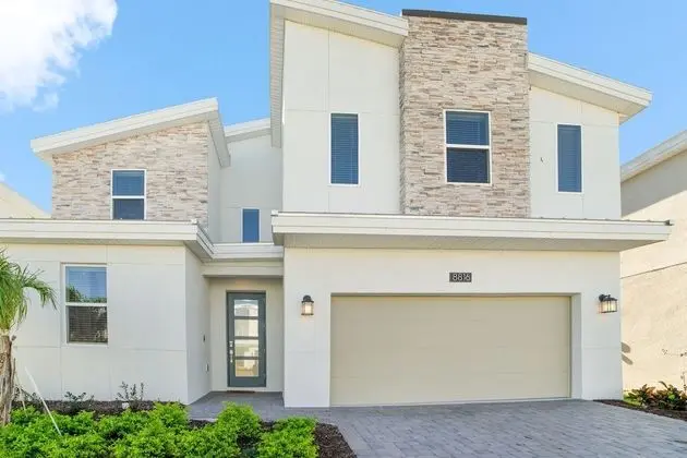 Villa (8816CRUDEN)