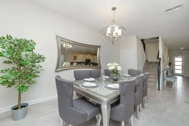 Villa (8816CRUDEN)