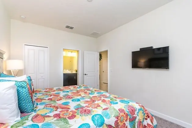 Villa (1672mvd  Amazing Champions Gate 8 Bed)