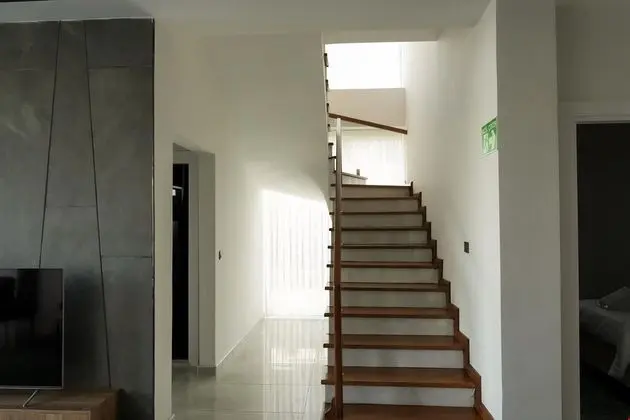 Villa 1