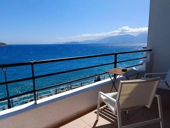 Stüdyo, Deniz Manzaralı (Euterpi)