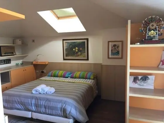 Deluxe Tek Büyük Yataklı Oda, Balkon, Avlu Manzaralı