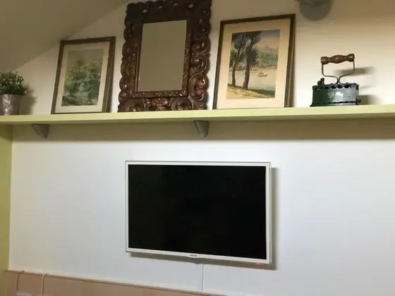 Deluxe Tek Büyük Yataklı Oda, Balkon, Avlu Manzaralı