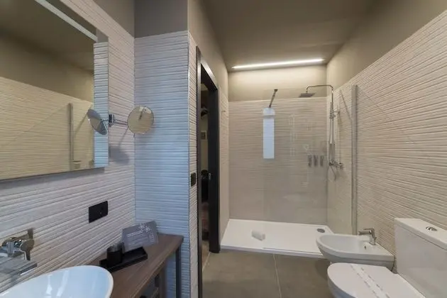 Tek Büyük veya İki Ayrı Yataklı Oda, Özel Banyo
