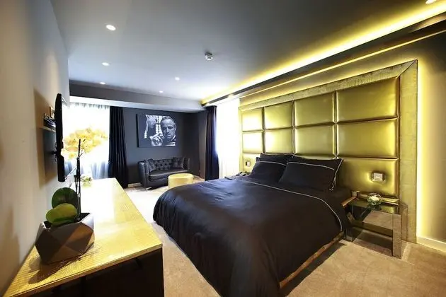 Luxury King Room