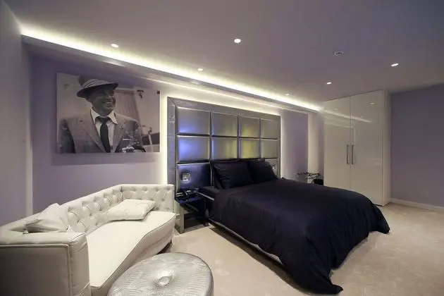 Luxury King Room
