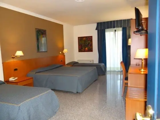 Comfort Dört Kişilik Oda