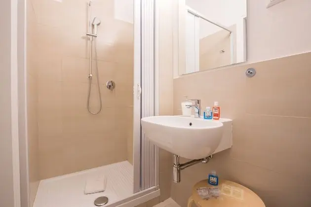 Superior Tek Büyük veya İki Ayrı Yataklı Oda (bagno privato)