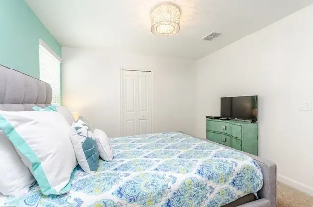 Villa (9037HS 6 Bedroom 5 Bathroom Champions)