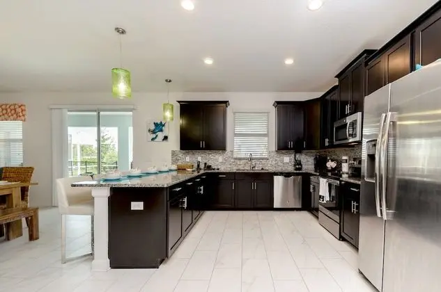 Villa (9037HS 6 Bedroom 5 Bathroom Champions)